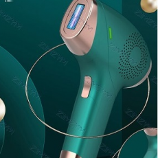 D18-1